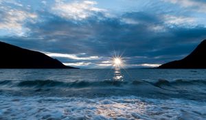 Preview wallpaper lake baikal, sunset, surf