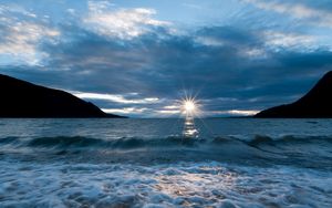 Preview wallpaper lake baikal, sunset, surf