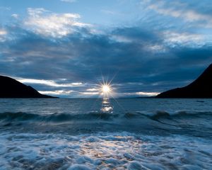 Preview wallpaper lake baikal, sunset, surf