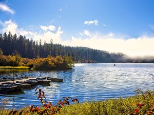 Preview wallpaper lake, boats, autumn, trees