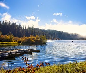 Preview wallpaper lake, boats, autumn, trees