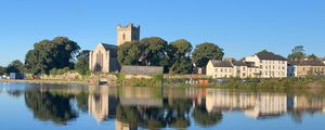 Preview wallpaper lake, buildings, houses, trees, reflection