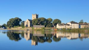 Preview wallpaper lake, buildings, houses, trees, reflection