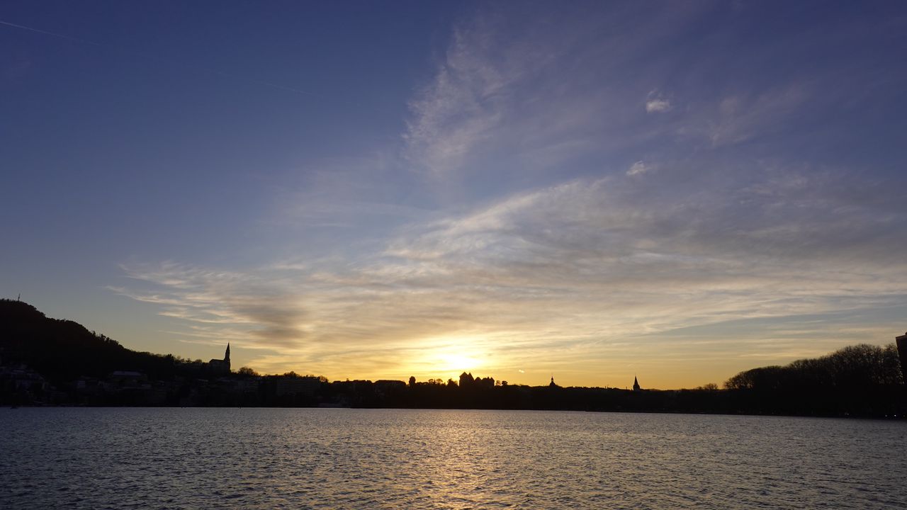 Wallpaper lake, buildings, trees, silhouettes, evening