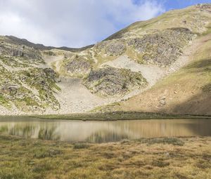 Preview wallpaper lake, canillo, grass, hills, andorra