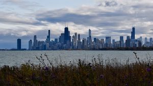 Preview wallpaper lake, city, buildings, view, chicago, usa