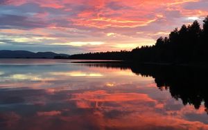 Preview wallpaper lake, clouds, forest, reflection, evening, sunset