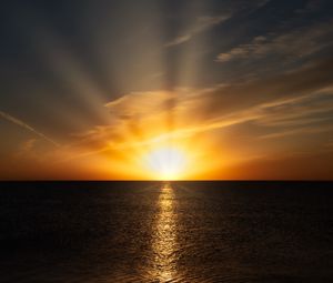 Preview wallpaper lake, dawn, horizon, sunrise