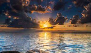 Preview wallpaper lake, dawn, landscape, sun, sunlight
