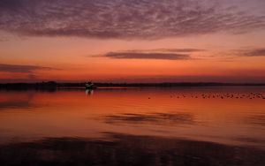 Preview wallpaper lake, dusk, dark, water, landscape