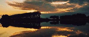 Preview wallpaper lake, dusk, sunset, trees, clouds