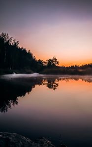 Preview wallpaper lake, dusk, trees, reflection