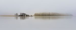 Preview wallpaper lake, fog, house, silence, trees, helsinki, finland