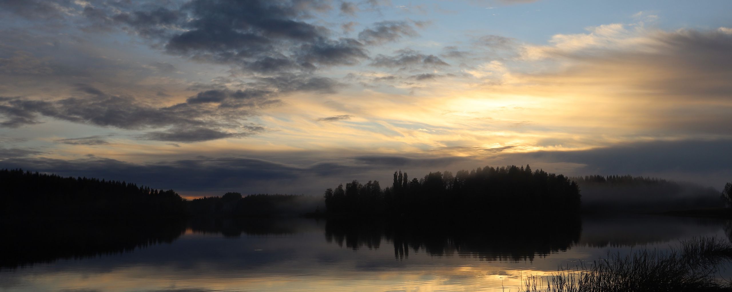 2560x1024 Wallpaper lake, forest, fog, clouds, sunset, reflection, sky, nature, dark