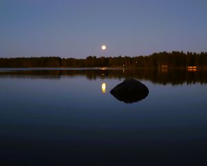 Preview wallpaper lake, forest, moon, evening, landscape