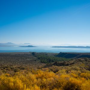 Preview wallpaper lake, grass, horizon, distance