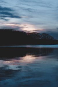 Preview wallpaper lake, horizon, evening, clouds
