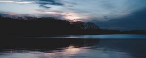 Preview wallpaper lake, horizon, evening, clouds