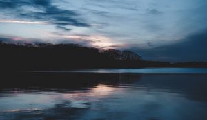 Preview wallpaper lake, horizon, evening, clouds