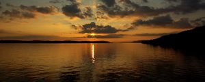 Preview wallpaper lake, horizon, hills, evening, dark