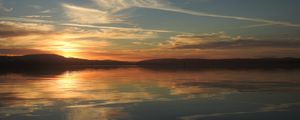 Preview wallpaper lake, horizon, reflection, sunset