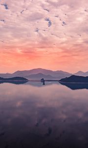Preview wallpaper lake, horizon, sky, clouds, reflection