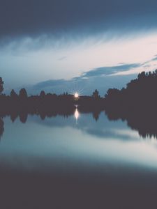 Preview wallpaper lake, horizon, sunset, reflection, rays