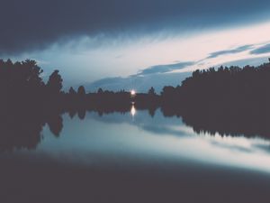 Preview wallpaper lake, horizon, sunset, reflection, rays