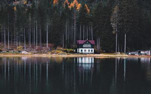 Preview wallpaper lake, house, forest, shore, nature