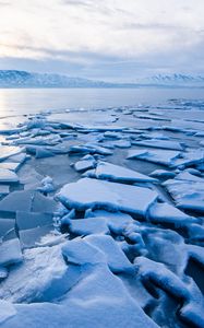 Preview wallpaper lake, ice, shards, frozen, mountains, landscape