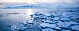 Preview wallpaper lake, ice, shards, frozen, mountains, landscape