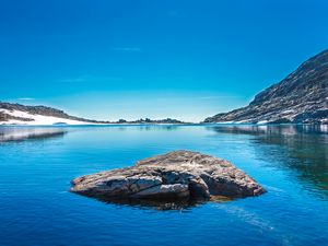 Preview wallpaper lake, island, mountain
