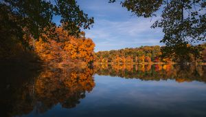 Preview wallpaper lake, landscape, autumn, trees, reflection