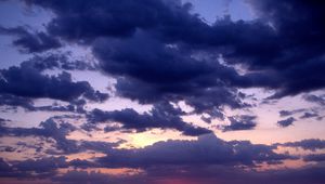 Preview wallpaper lake, michigan, clouds, evening, sky