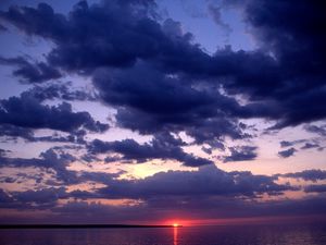 Preview wallpaper lake, michigan, clouds, evening, sky