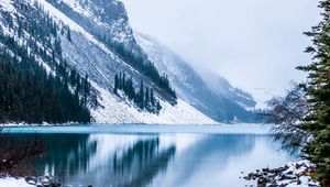 Preview wallpaper lake, mountain, fog, snowy, mountain landscape, canada