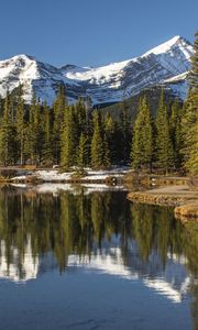 Preview wallpaper lake, mountain, shore, trees, landscape, canada