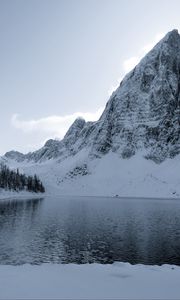 Preview wallpaper lake, mountain, snow, winter, landscape