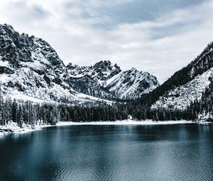 Preview wallpaper lake, mountain, snow, water, winter, landscape