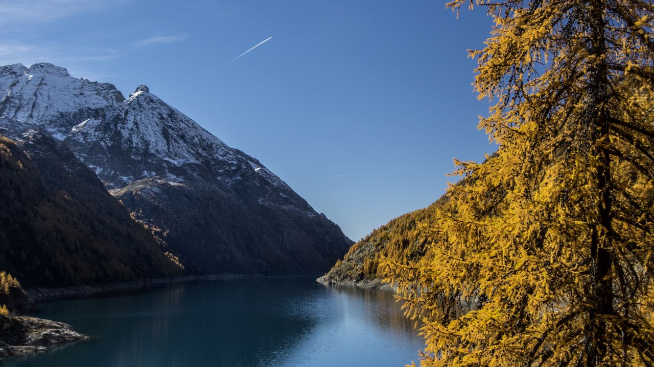 Wallpaper lake, mountain, trees, autumn