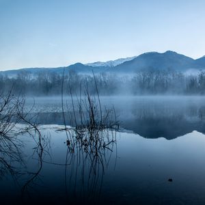 Preview wallpaper lake, mountain, water, fog, morning, silence, nature