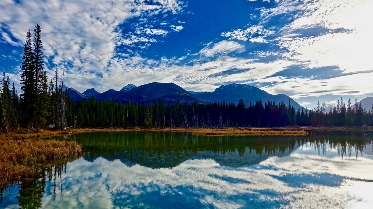 Wallpaper lake, mountains, clouds, reflection