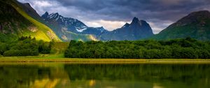 Preview wallpaper lake, mountains, coast, trees, clouds, silence, before a rain