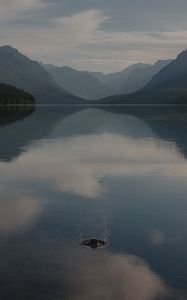 Preview wallpaper lake, mountains, fog, water, splash