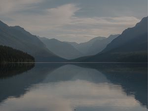 Preview wallpaper lake, mountains, fog, water, splash