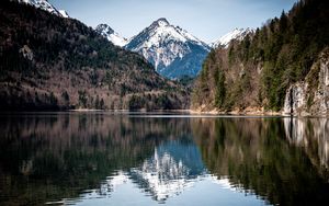 Preview wallpaper lake, mountains, forest, water, reflection, landscape