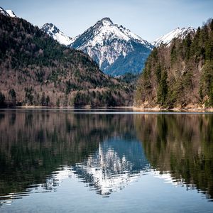 Preview wallpaper lake, mountains, forest, water, reflection, landscape