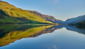 Preview wallpaper lake, mountains, hills, water, reflection