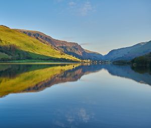 Preview wallpaper lake, mountains, hills, water, reflection