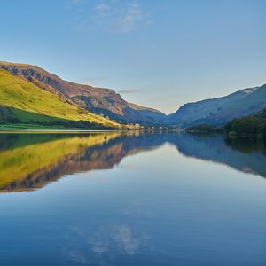 Preview wallpaper lake, mountains, hills, water, reflection